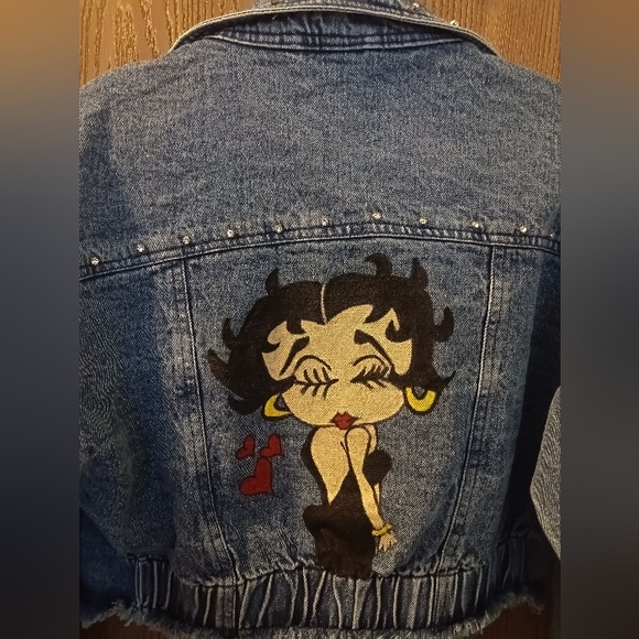Betty Boop Jacket - Picture 2 of 6